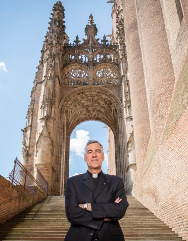 Sainte-Cécile, la cathédrale qui fait rougir